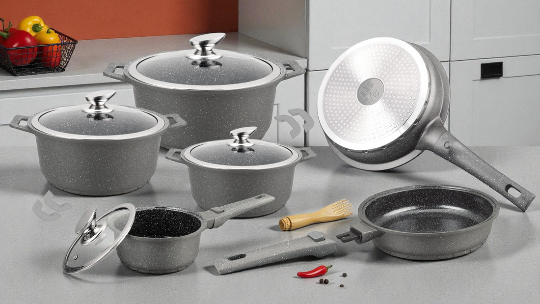 Batterie de Cuisine Induction 13 Pièces – Poêles, Marmites & Casseroles en Fonte d’Aluminium – Manches Amovibles – Revêtement Céramique Antiadhésif Sans PFOA/PFAS – Couvercles Verre Tous Feux