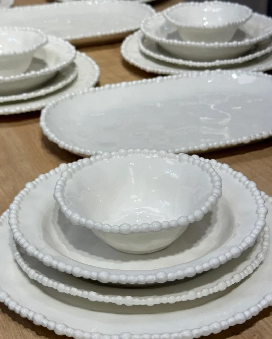 Service de table en porcelaine 26 pièces avec boule blanche