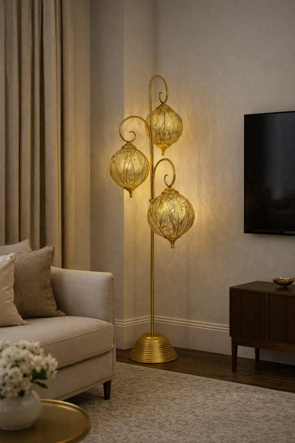 Lampadaire oriental décoratif électrique en métal doré